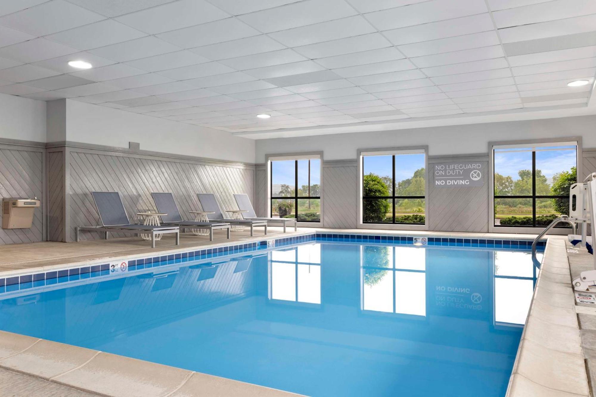 Spark By Hilton Newcomerstown Exterior foto
